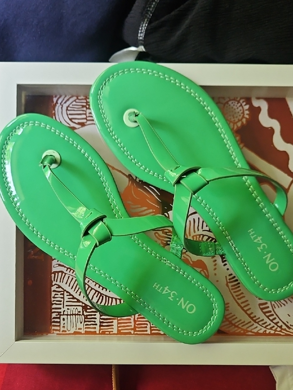 Green Patent Thong Sandals for Women
